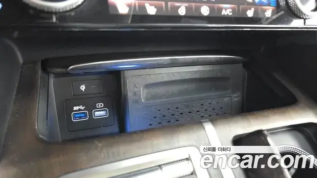 Genesis GV80 2021 — Şəkil 26/34