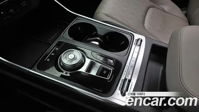 Kia Carnival 2024 — Şəkil 15/33