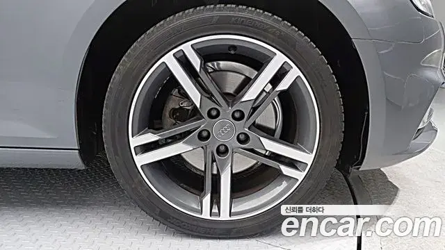 Audi A4 2019 — Şəkil 14/20