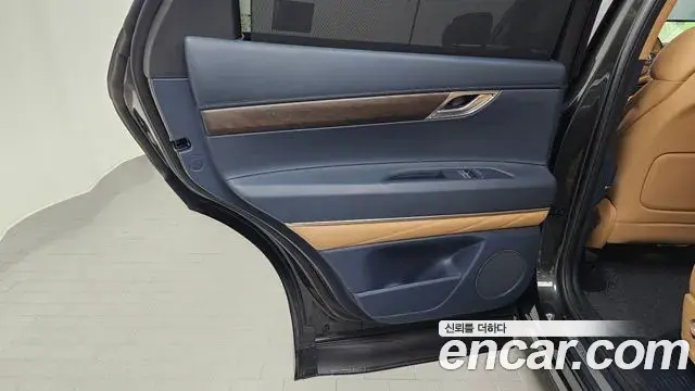 Genesis GV80 2023 — ფოტო 12/33