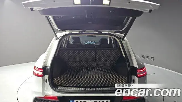 Genesis GV70 2022 — ფოტო 20/20