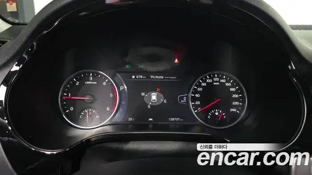 Kia Seltos 2019 — Şəkil 15/32