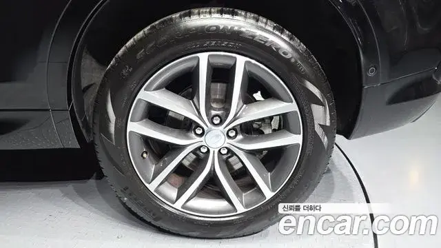 Land Rover Discovery Sport 2025 — ფოტო 14/34