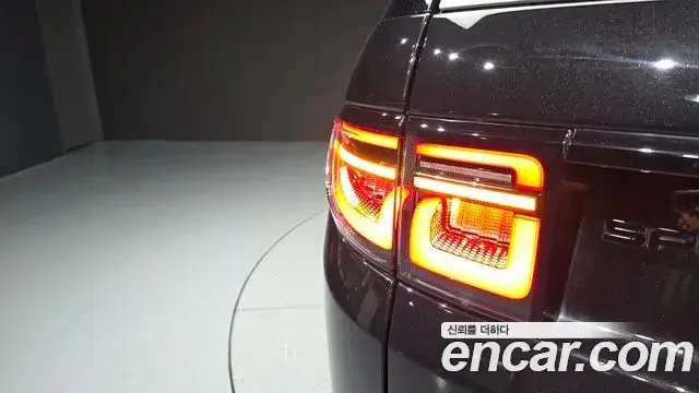Land Rover Discovery Sport 2025 — ფოტო 22/34