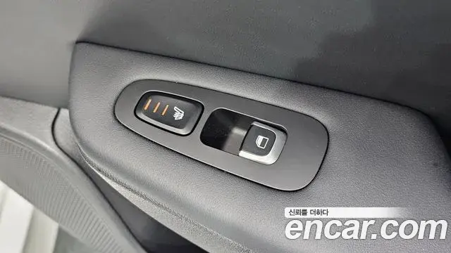 Kia Stinger 2018 — Фото 20/20