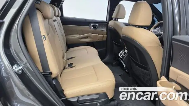 Kia Sorento 2024 — Photo 5/37