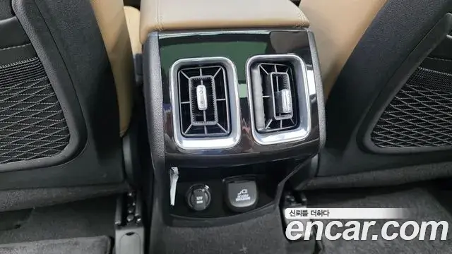 Kia Sorento 2024 — Photo 9/37