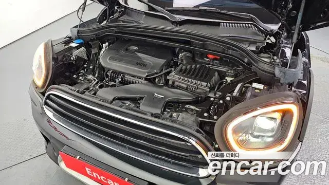 Mini Cooper Countryman 2023 — Photo 6/20