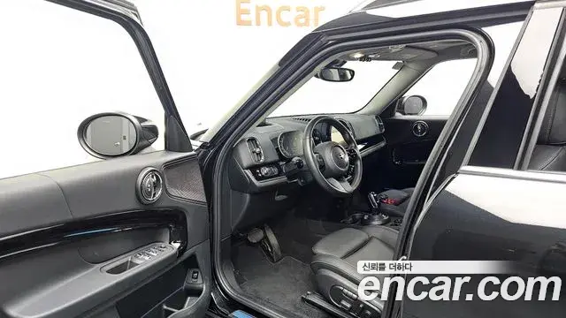Mini Cooper Countryman 2023 — Photo 10/20