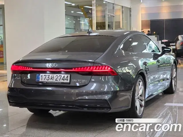 Audi A7 2025 — Фото 1/20