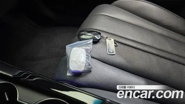 Genesis G80 2024 — Şəkil 12/38
