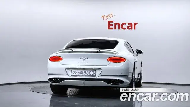 Bentley Continental GT 2020 — Photo 7/36