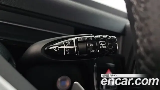 Hyundai Staria 2023 — Photo 23/33
