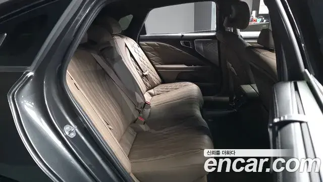 Kia K8 2023 — Photo 7/32