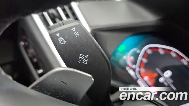BMW X7 2022 — ფოტო 20/33
