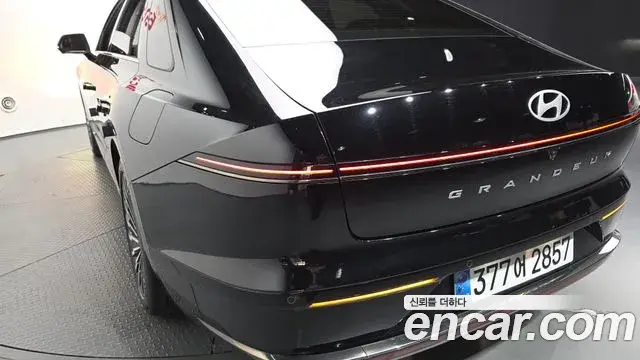 Hyundai Grandeur Hybrid 2024 — ფოტო 8/35