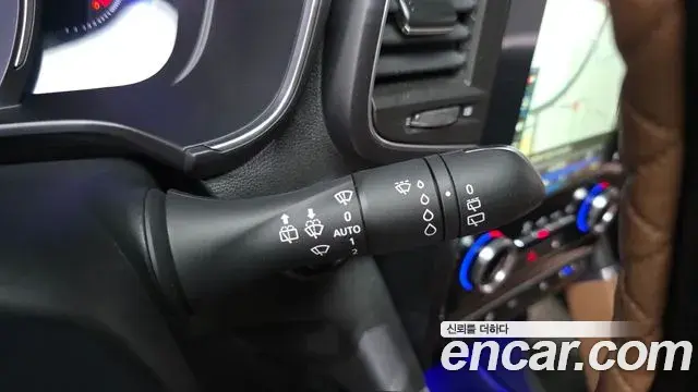 Renault Samsung QM6 2021 — ფოტო 15/33