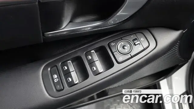 Hyundai Sonata Hybrid 2019 — Şəkil 14/37