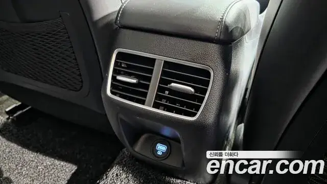 Hyundai Sonata Hybrid 2019 — Şəkil 28/37