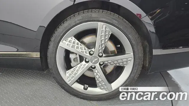 Genesis G80 2022 — ფოტო 16/32