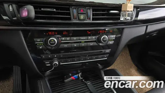 BMW X6 2018 — Photo 7/34