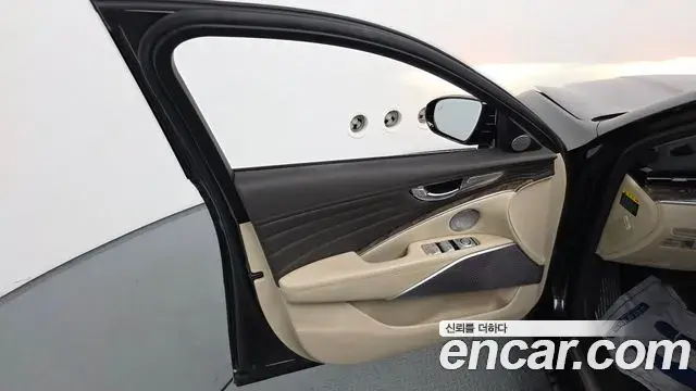 Kia The K9 2018 — Photo 7/44