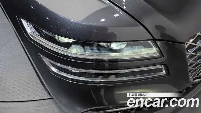 Genesis G80 2020 — Photo 17/32