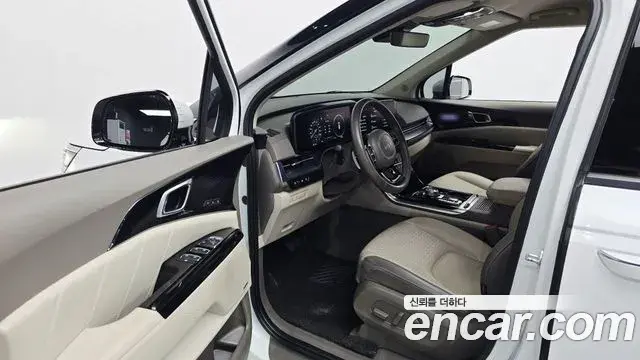 Kia Carnival 2022 — Фото 10/20