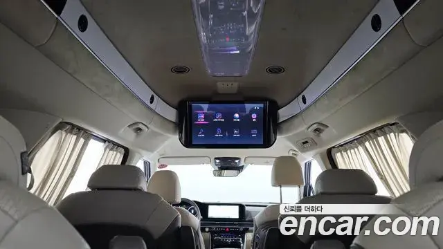 Kia Carnival 2022 — Фото 17/20