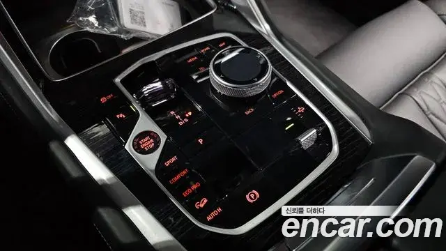 BMW X6 2025 — Photo 34/35