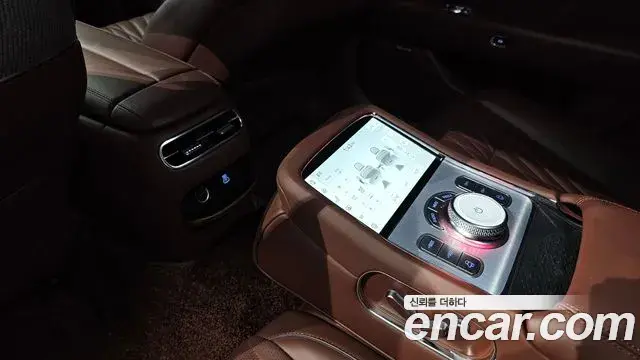 Genesis G90 2022 — ფოტო 8/35