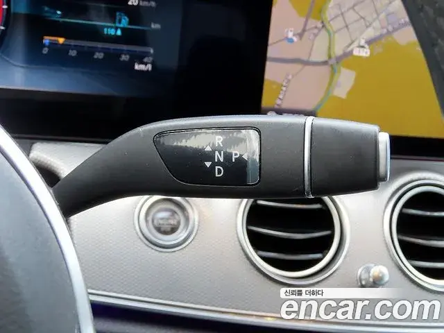 Mercedes-Benz E-Class 2018 — Photo 2/20