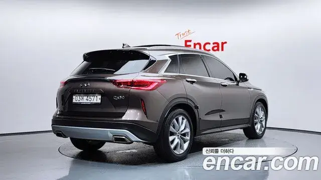 Infiniti QX50 2019 — Photo 5/31
