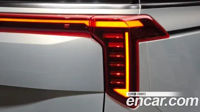 Kia Carnival 2024 — Photo 26/35