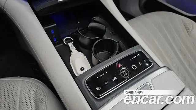 Mercedes-Benz EQE SUV 2023 — Şəkil 25/38