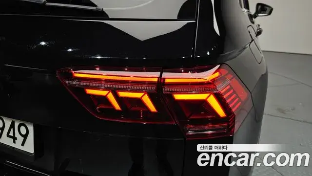 Volkswagen Tiguan 2023 — Photo 23/39