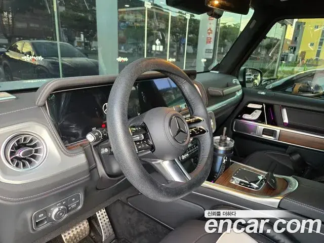 Mercedes-Benz G-Class 2026 — Photo 7/14