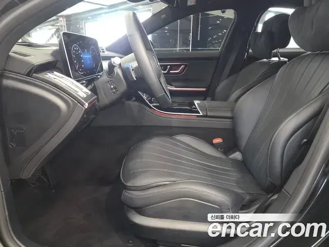 Mercedes-Benz S-Class 2025 — ფოტო 17/20