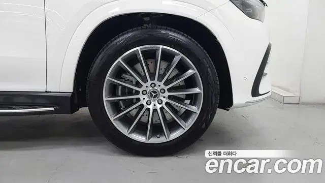 Mercedes-Benz GLE-Class 2025 — Фото 4/20
