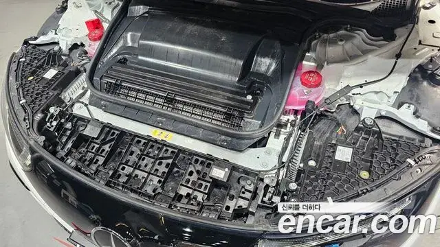 Mercedes-Benz EQE 2023 — Photo 3/32