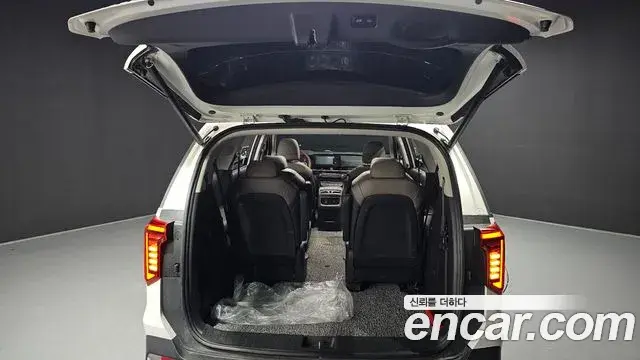 Kia Carnival 2024 — Photo 1/44