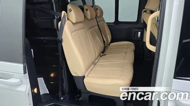 Hyundai Staria 2022 — Photo 11/20