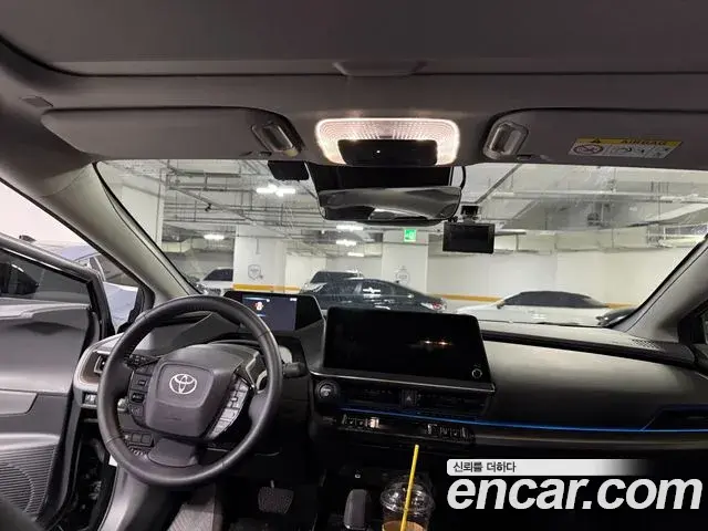 Toyota Prius 2024 — Photo 15/20