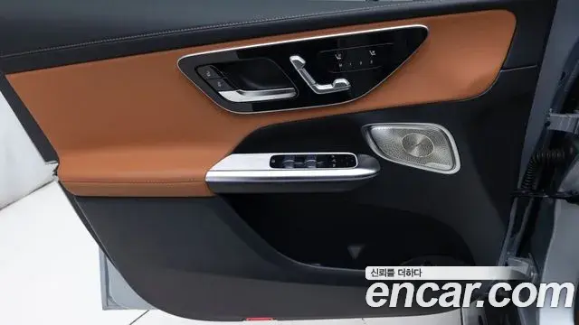 Mercedes-Benz GLC-Class 2025 — Фото 14/20
