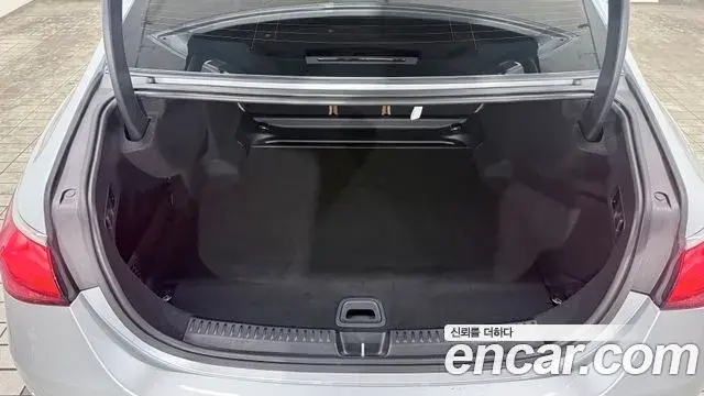 Mercedes-Benz E-Class 2024 — Şəkil 11/20