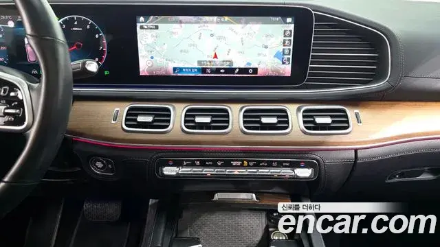 Mercedes-Benz GLE-Class 2020 — Фото 13/20