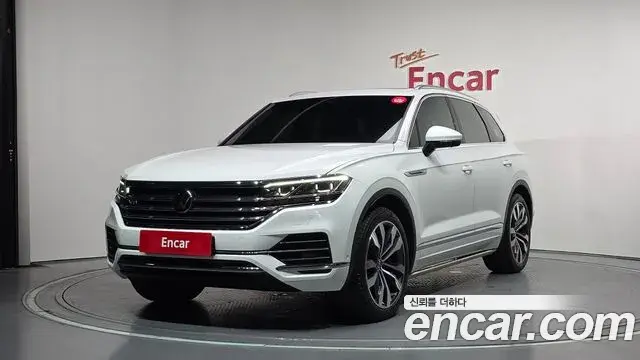 Volkswagen Touareg 2021 — Фото 20/20