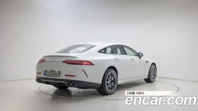 Mercedes-Benz AMG GT 2025 — ფოტო 18/20