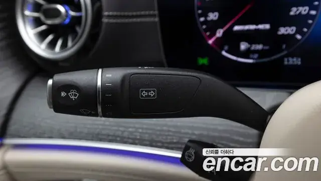 Mercedes-Benz AMG GT 2025 — ფოტო 8/20