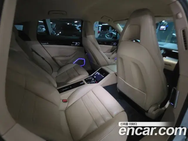 Porsche Panamera 2018 — Şəkil 7/18